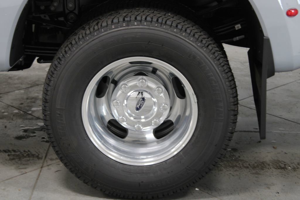 New 2026 Ford F350 Lariat AWD/4WD image 17
