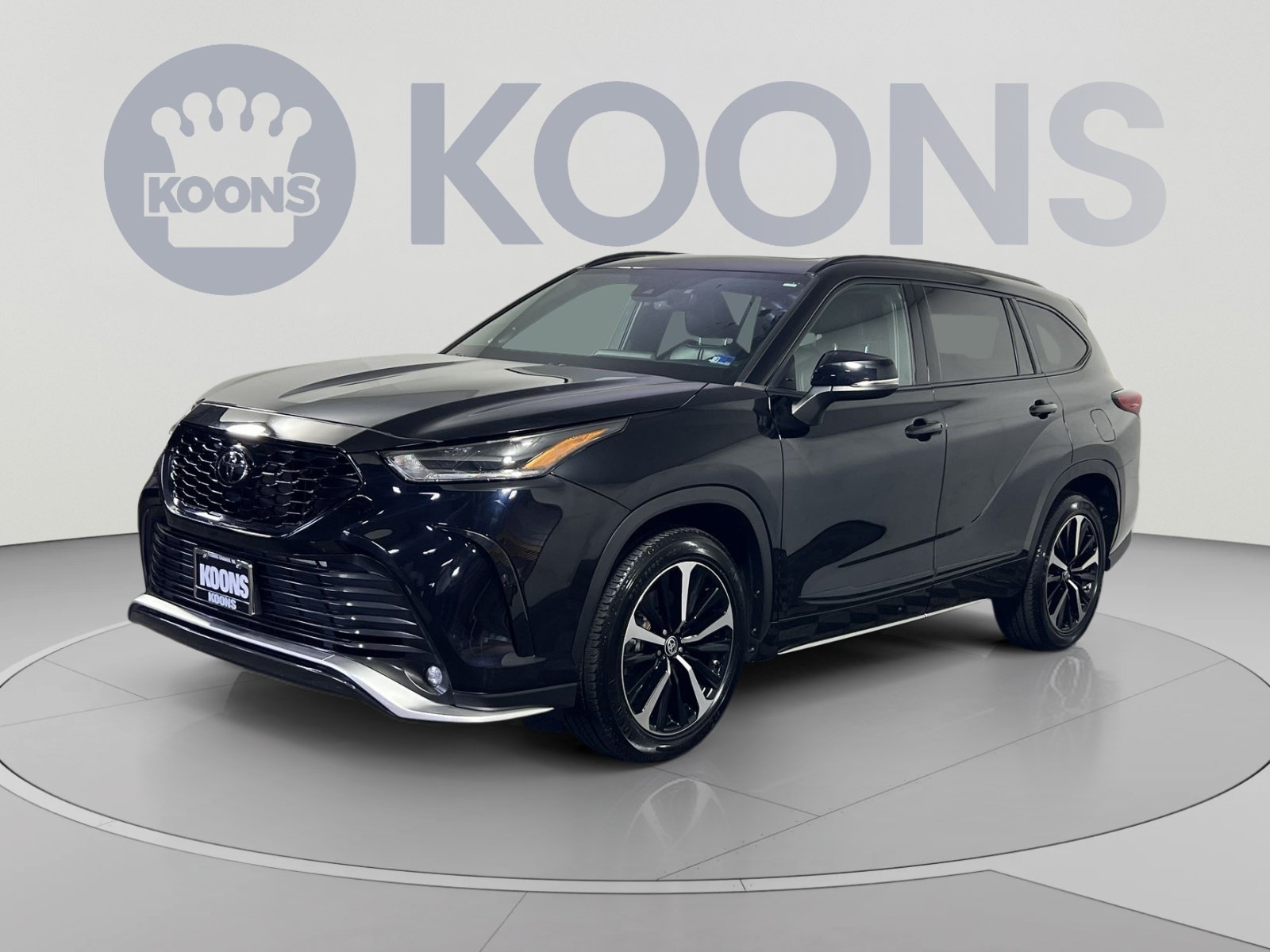 Used 2022 Toyota Highlander XSE AWD/4WD image 5