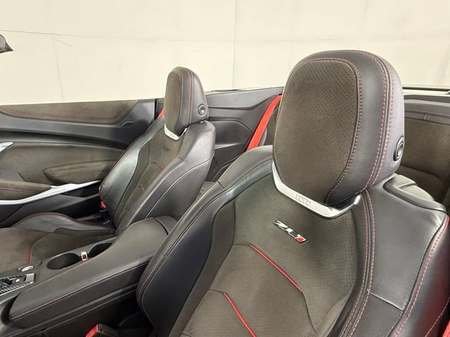 Used 2017 Chevrolet Camaro ZL1 RWD image 17