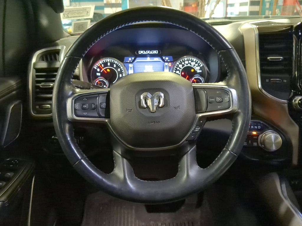 Used 2019 RAM 1500 Laramie AWD/4WD video 2