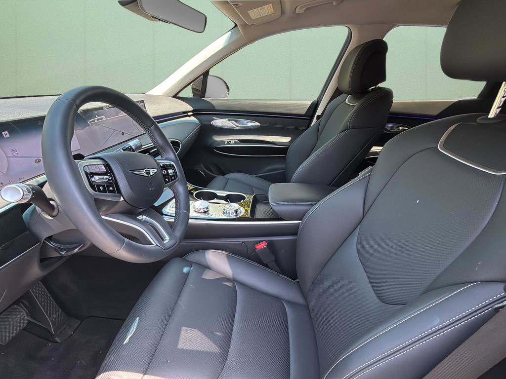 Certified 2026 Genesis GV70 2.5T AWD/4WD image 14