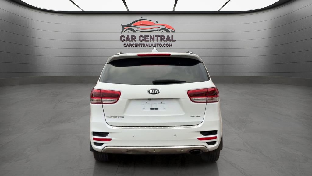 Used 2016 Kia Sorento SX image 4