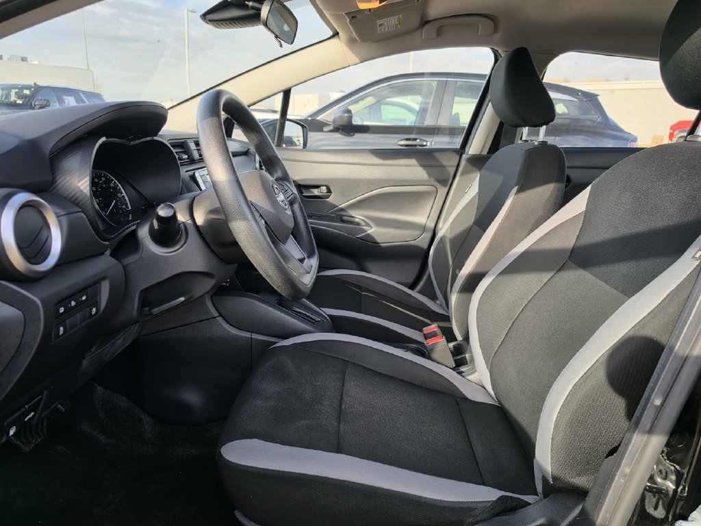 Used 2025 Nissan Versa S w/ Trunk Package FWD image 21
