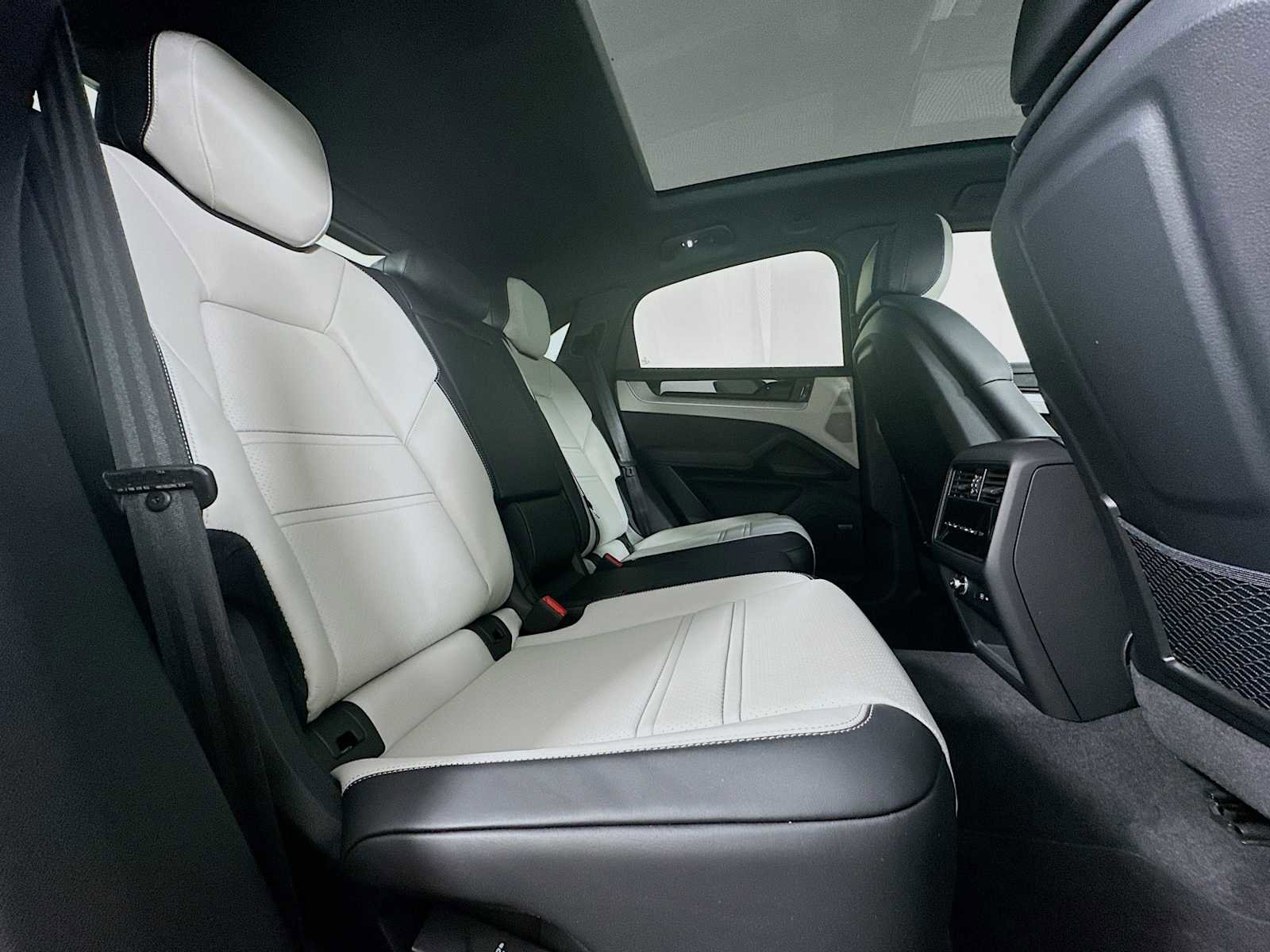 New 2026 Porsche Cayenne Coupe image 28