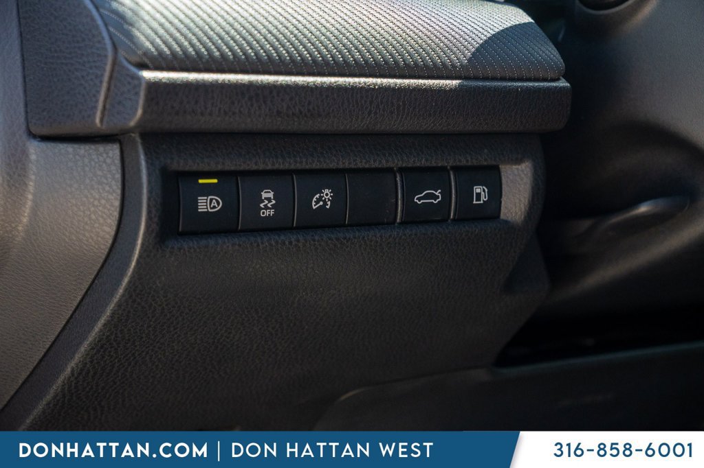 Used 2025 Toyota Camry SE FWD image 14