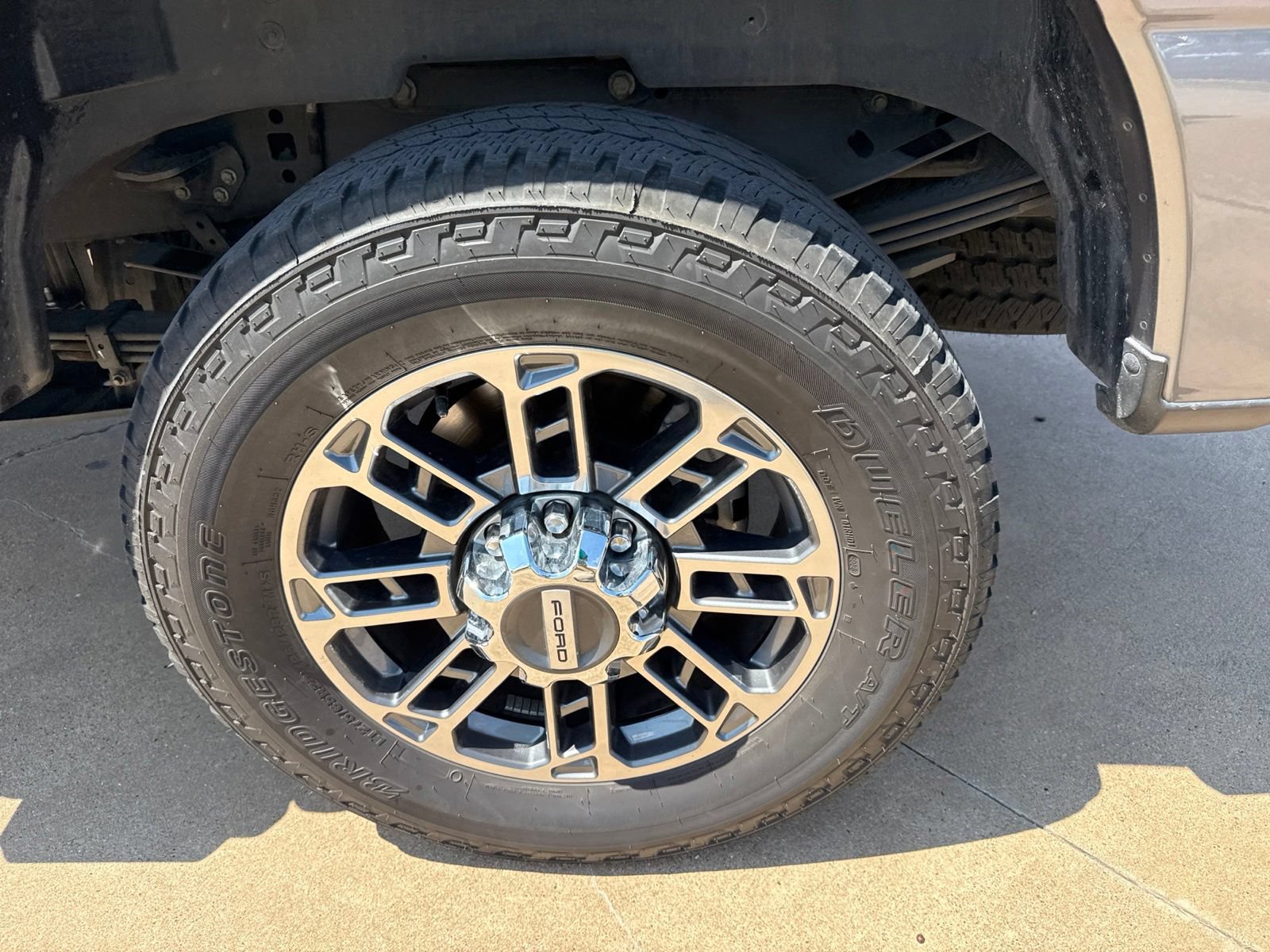 Used 2024 Ford F350 Limited w/ FX4 Off-Road Package AWD/4WD image 11