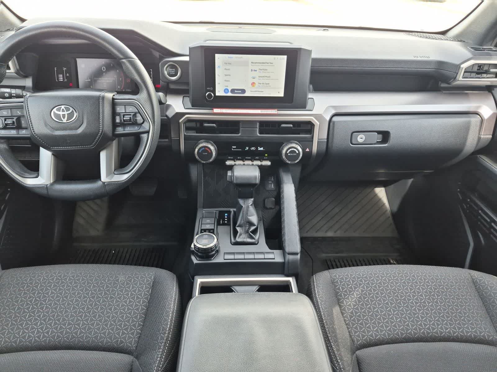 Used 2025 Toyota 4Runner SR5 AWD/4WD image 19