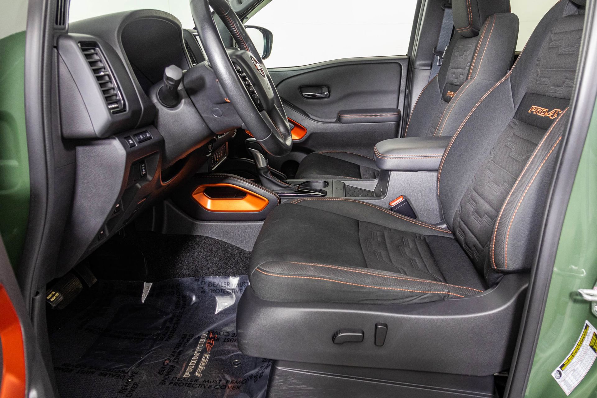 Used 2023 Nissan Frontier PRO-4X w/ Pro Convenience Package image 23