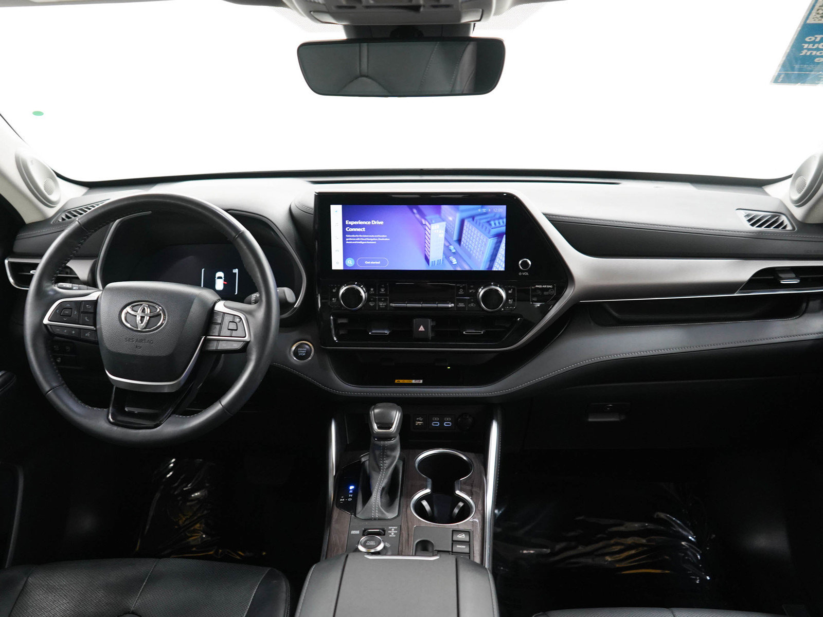 Used 2024 Toyota Highlander Limited AWD/4WD image 14
