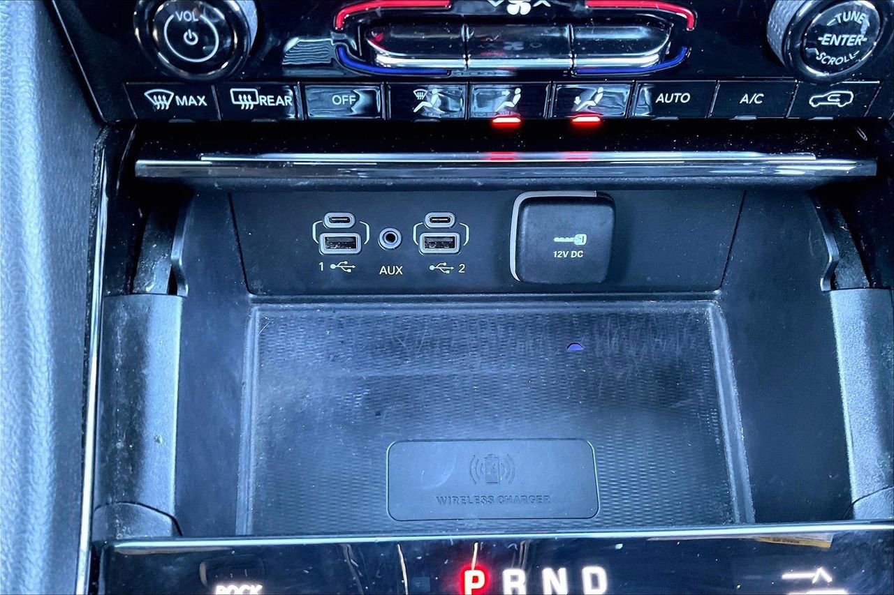 Certified 2023 Jeep Grand Cherokee Overland w/ Luxury Tech Group IV image 19