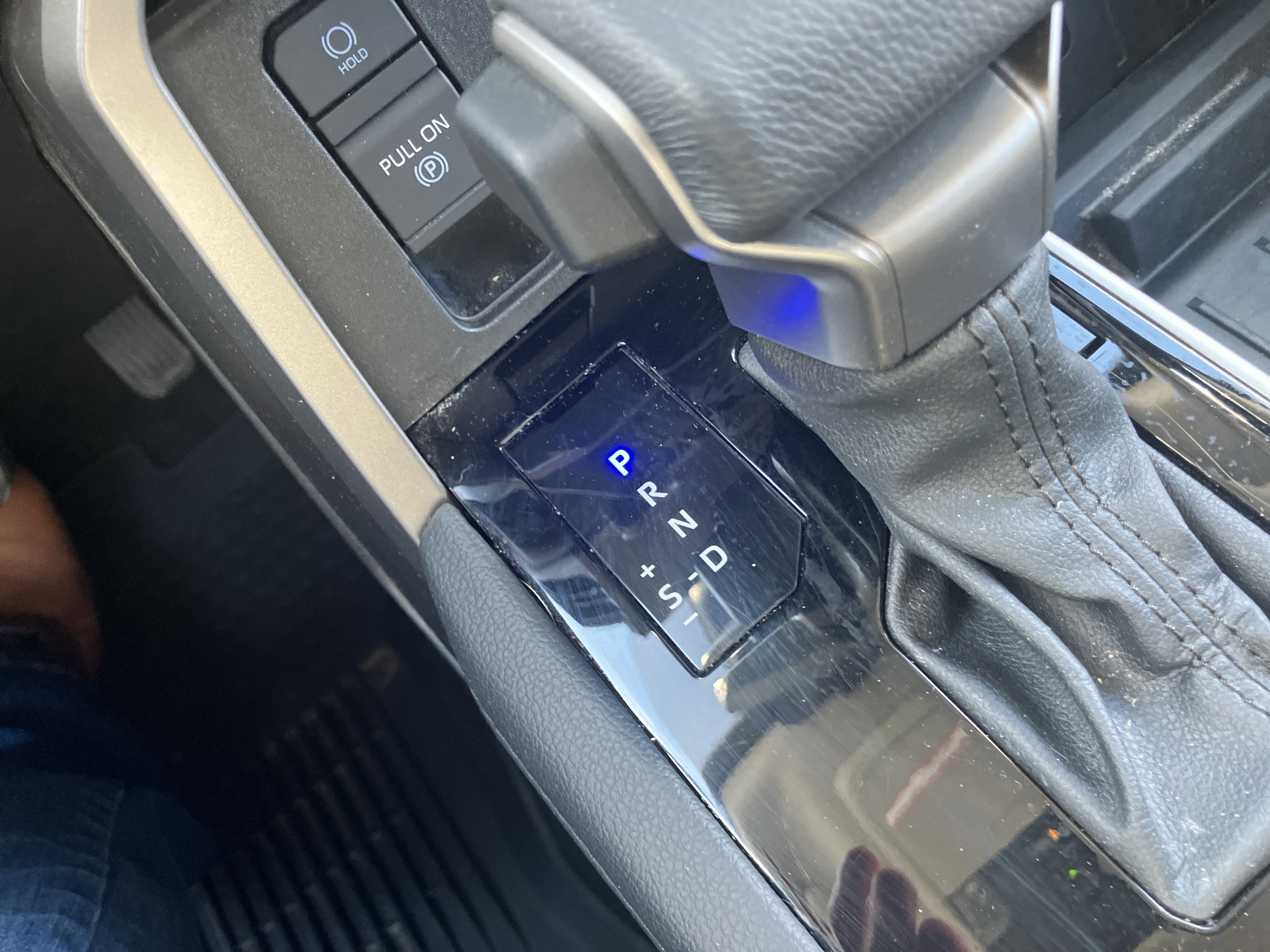 Used 2024 Toyota Tundra Limited image 25