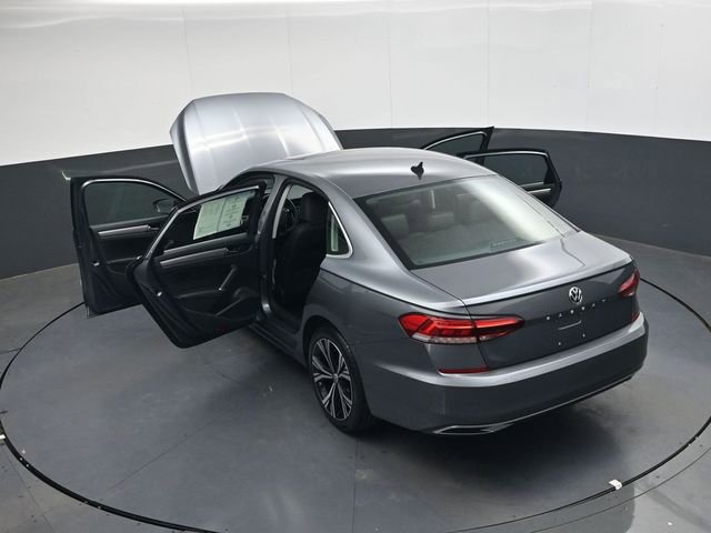Used 2021 Volkswagen Passat 2.0T SE image 36