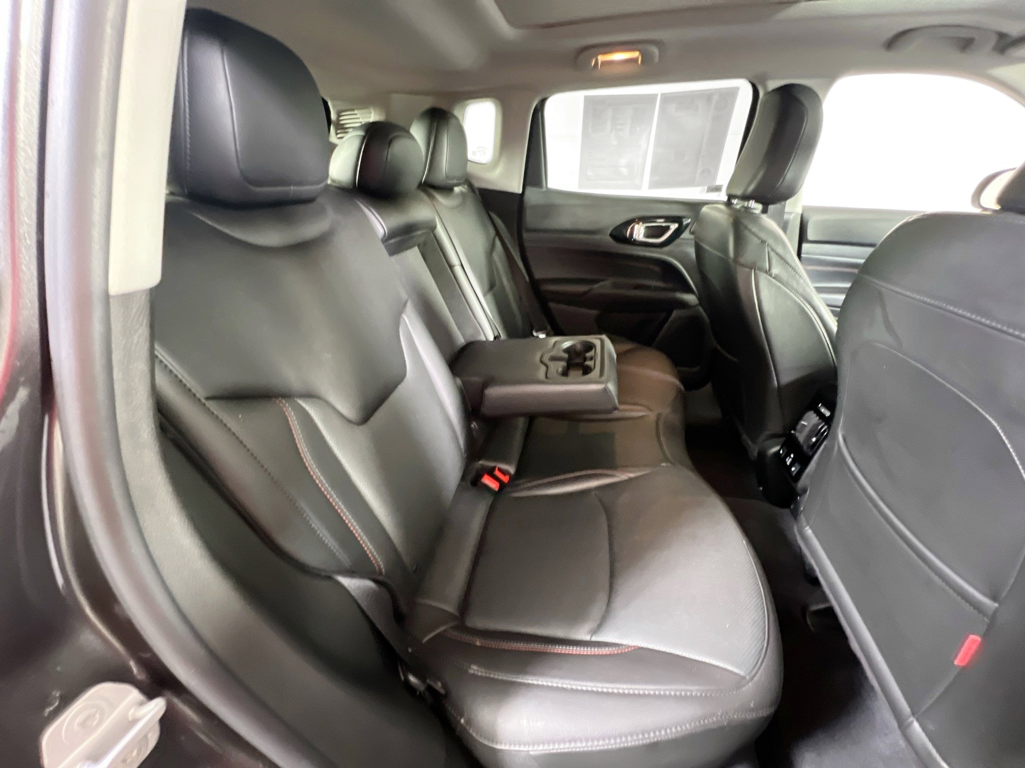 Used 2022 Jeep Compass Trailhawk w/ Trailhawk Elite Group image 28