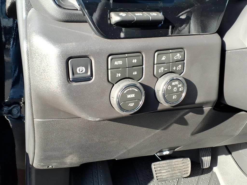 New 2026 Chevrolet Silverado 1500 ZR2 AWD/4WD image 15