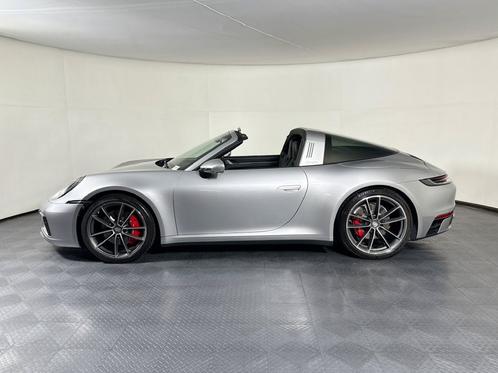 Certified 2023 Porsche 911 Targa 4S AWD/4WD image 2