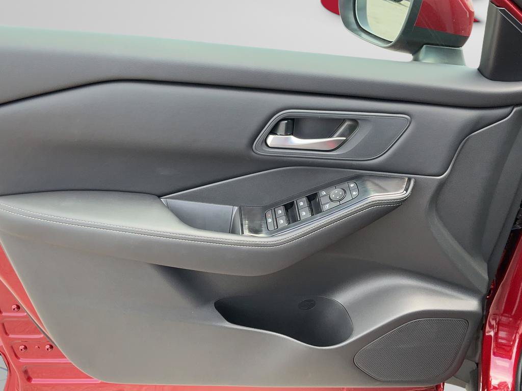 New 2026 Nissan Rogue SV FWD image 16