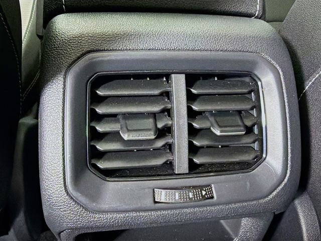 Used 2025 Volkswagen Taos SEL image 27