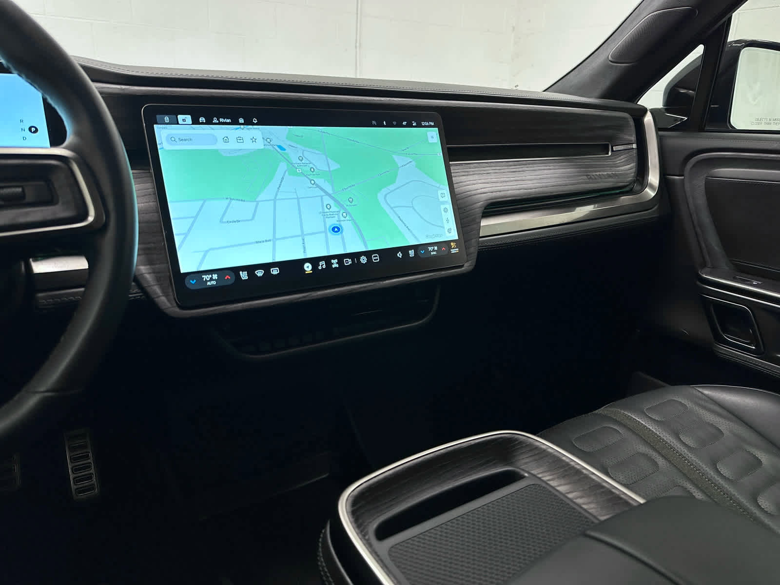 Used 2022 Rivian R1T Adventure image 28