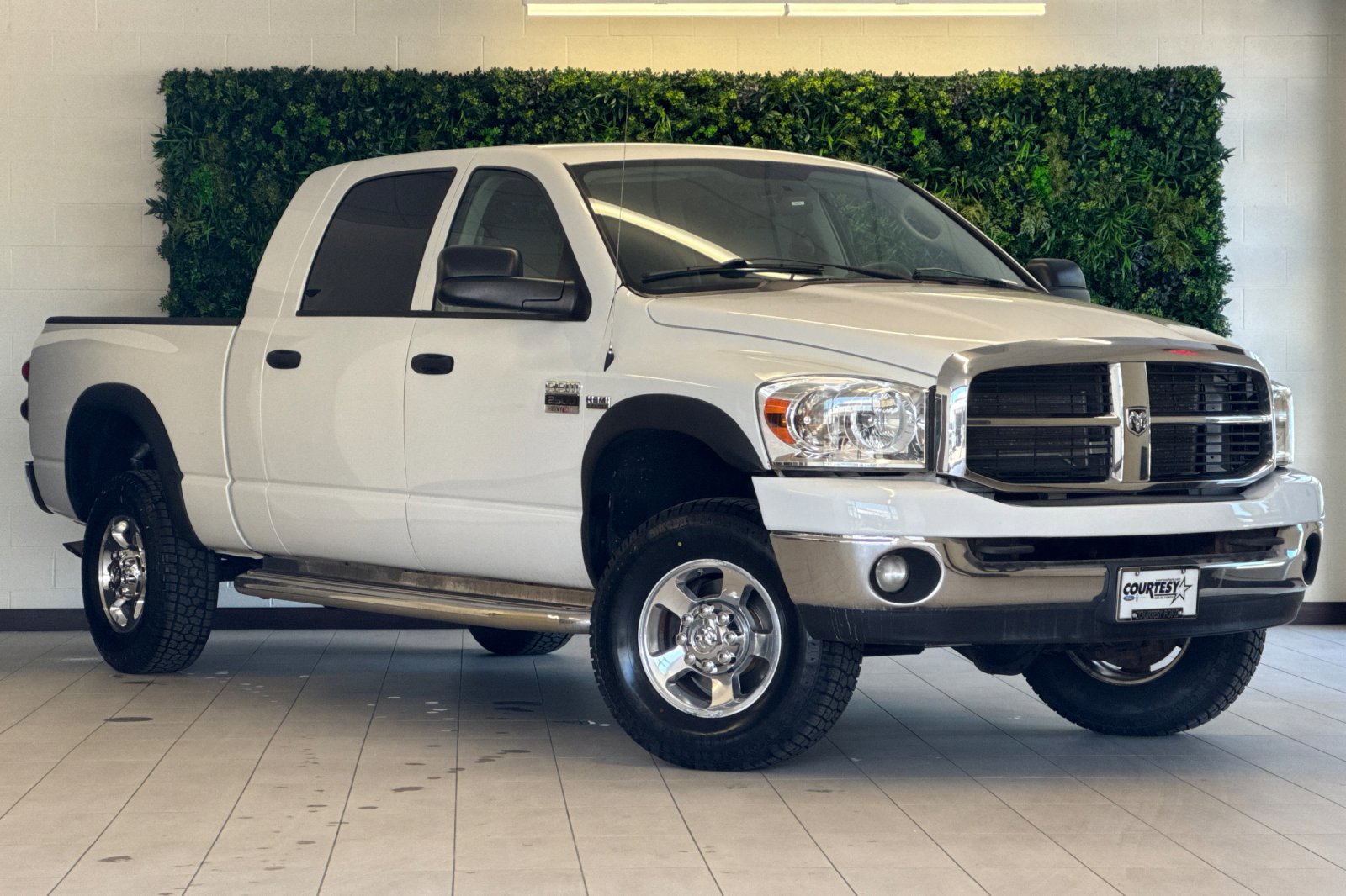 Used 2008 Dodge Ram 2500 Truck SXT AWD/4WD image 1
