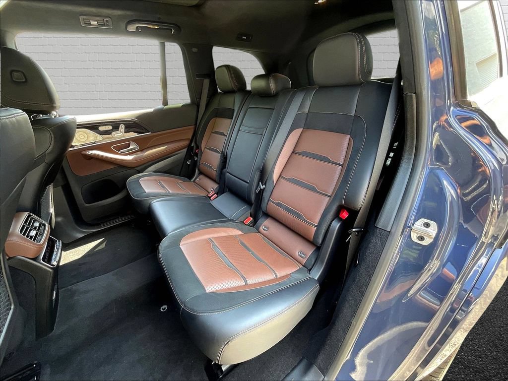 Used 2024 Mercedes-Benz GLS 63 AMG 4MATIC image 19