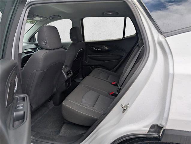 Used 2024 GMC Terrain SLE image 17