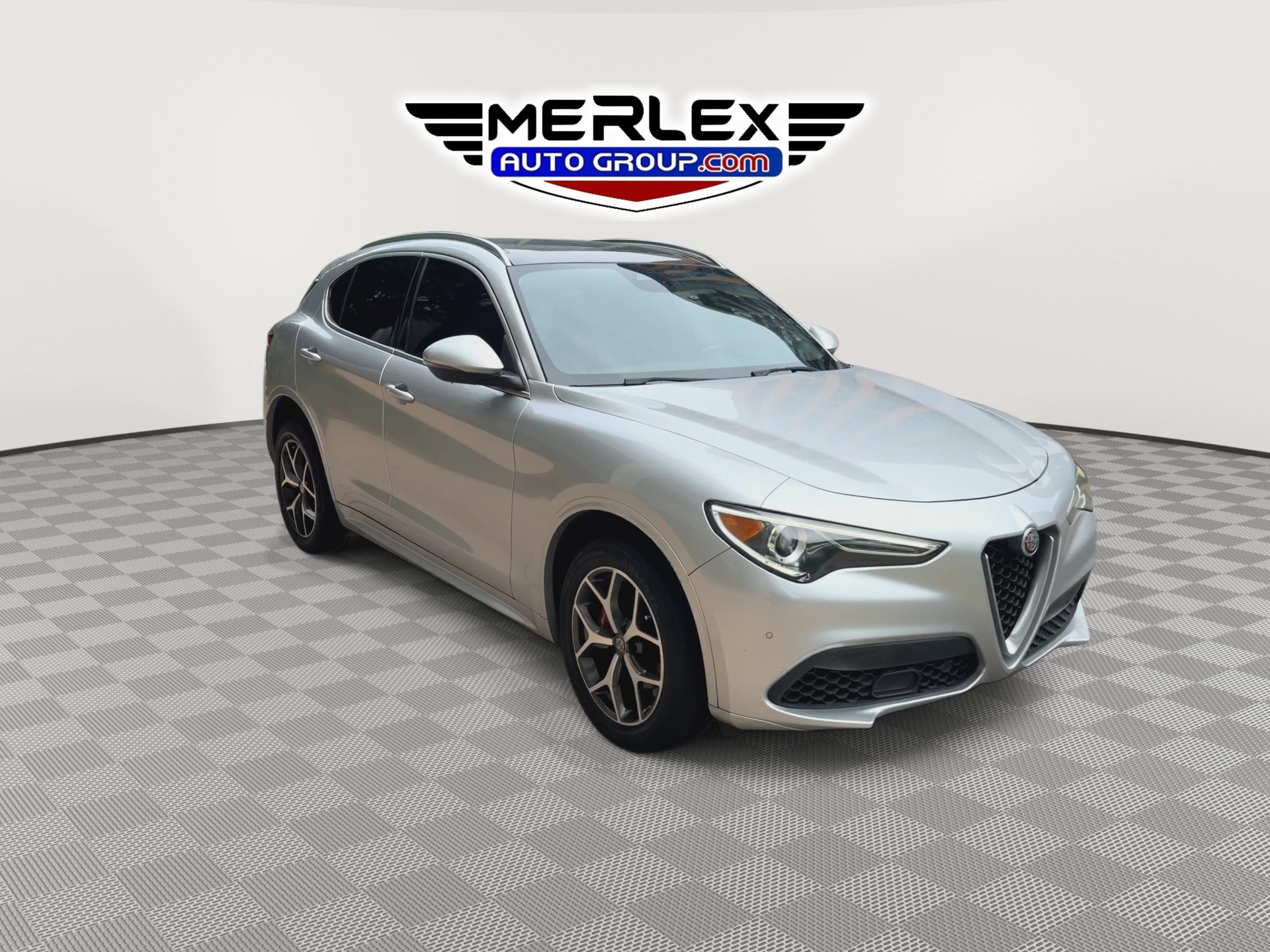 Used 2021 Alfa Romeo Stelvio Ti w/ Active Assist 2 Package TI AWD/4WD image 2