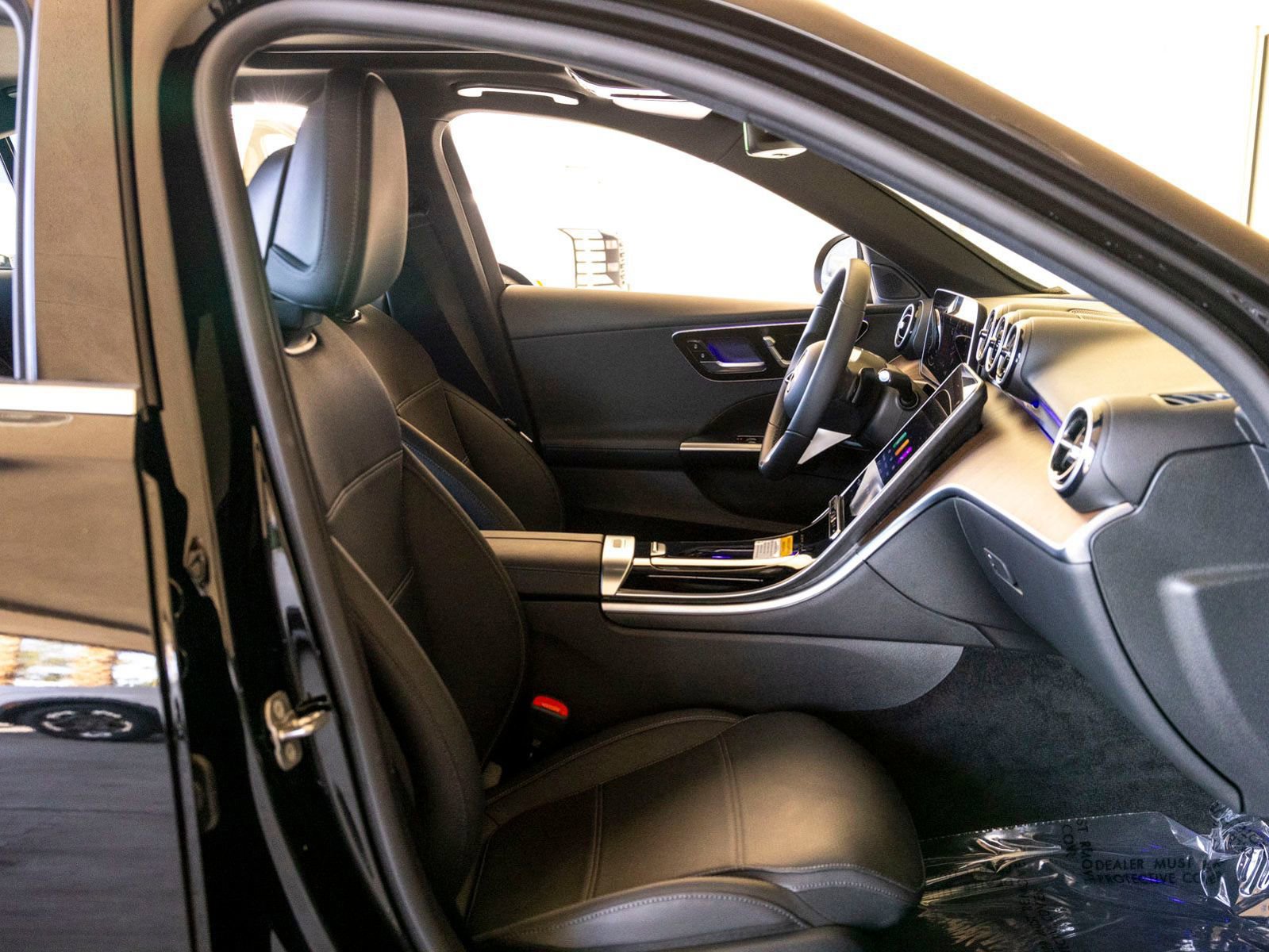 Used 2025 Mercedes-Benz C 300 Sedan image 23