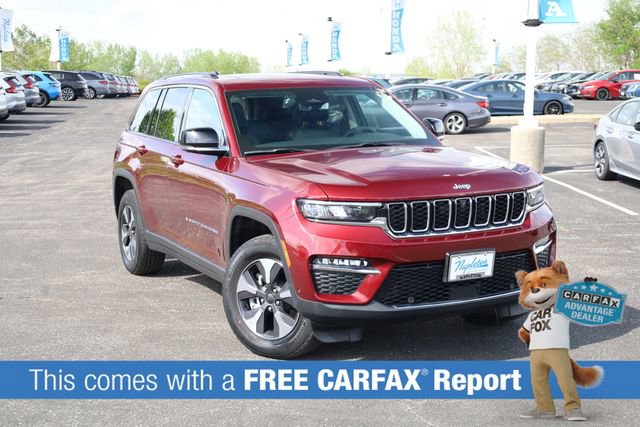 Used 2022 Jeep Grand Cherokee Limited 4xe w/ Luxury Tech Group II AWD/4WD image 2