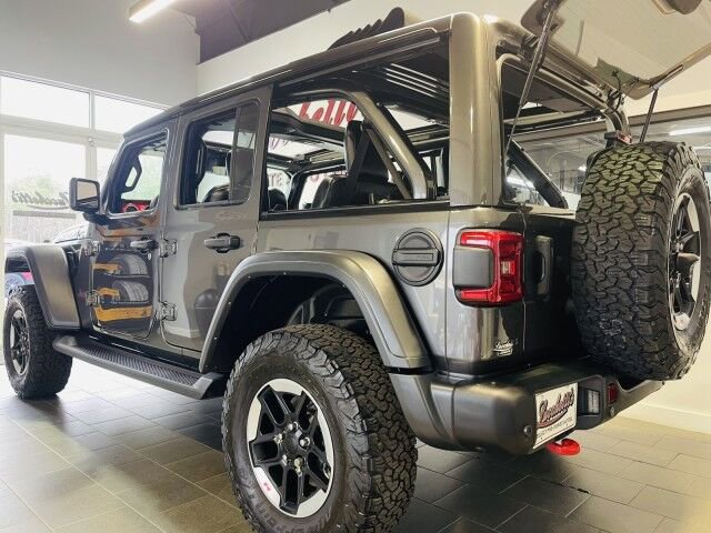 Used 2022 Jeep Wrangler Unlimited Rubicon w/ Steel Bumper Group AWD/4WD image 8