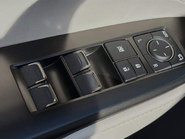 Used 2026 Lexus NX 450h+ AWD w/ Luxury Package image 22