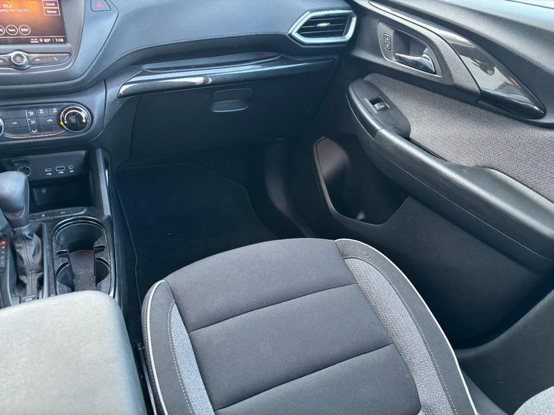 Used 2023 Chevrolet TrailBlazer LS FWD image 17