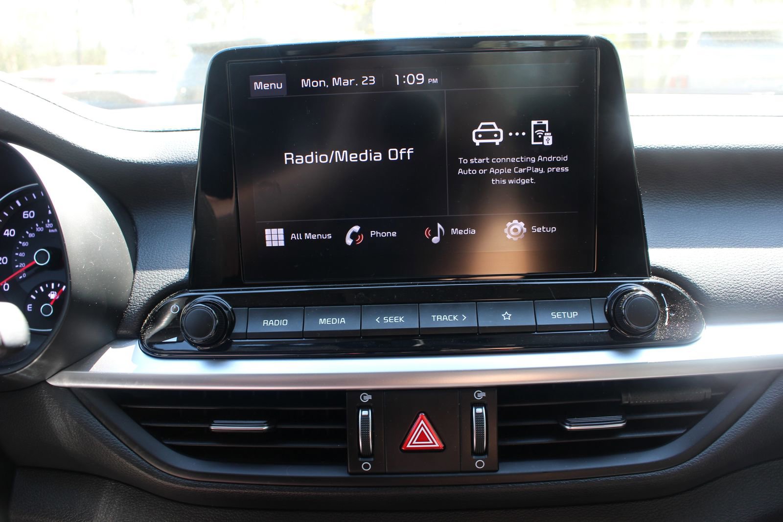 Certified 2024 Kia Forte LXS image 27