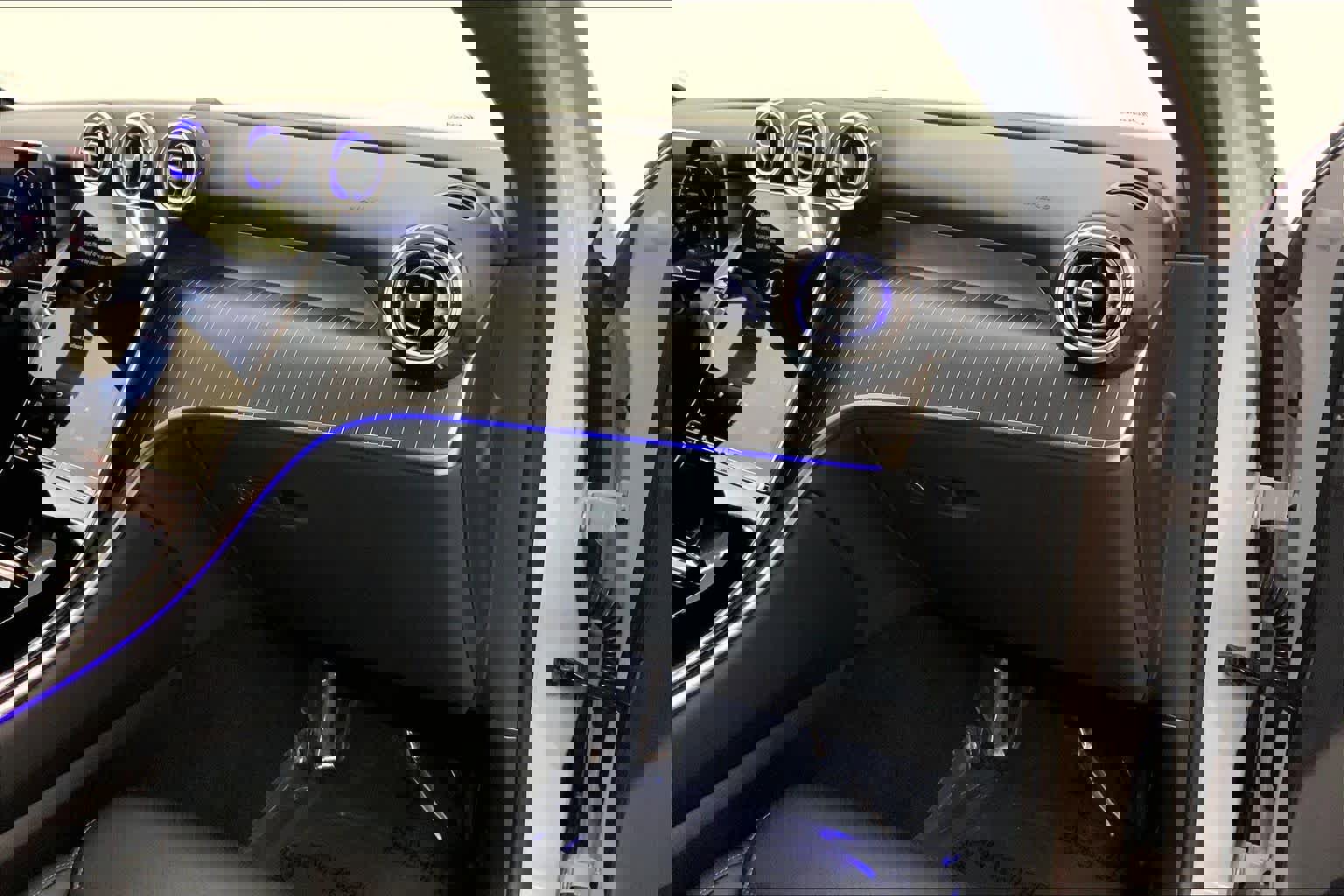 Used 2026 Mercedes-Benz GLC 300 image 28