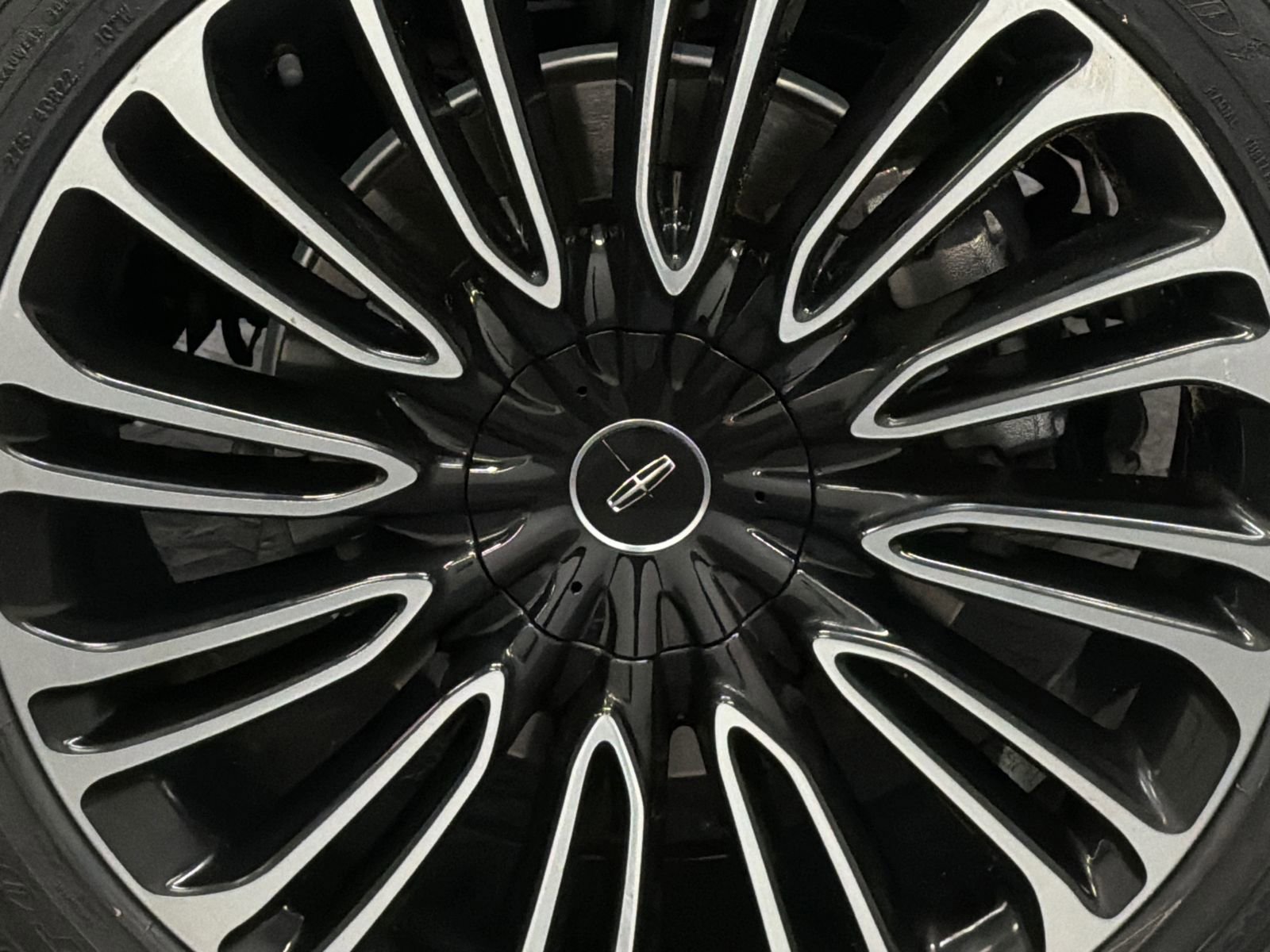 Used 2023 Lincoln Aviator Black Label image 5