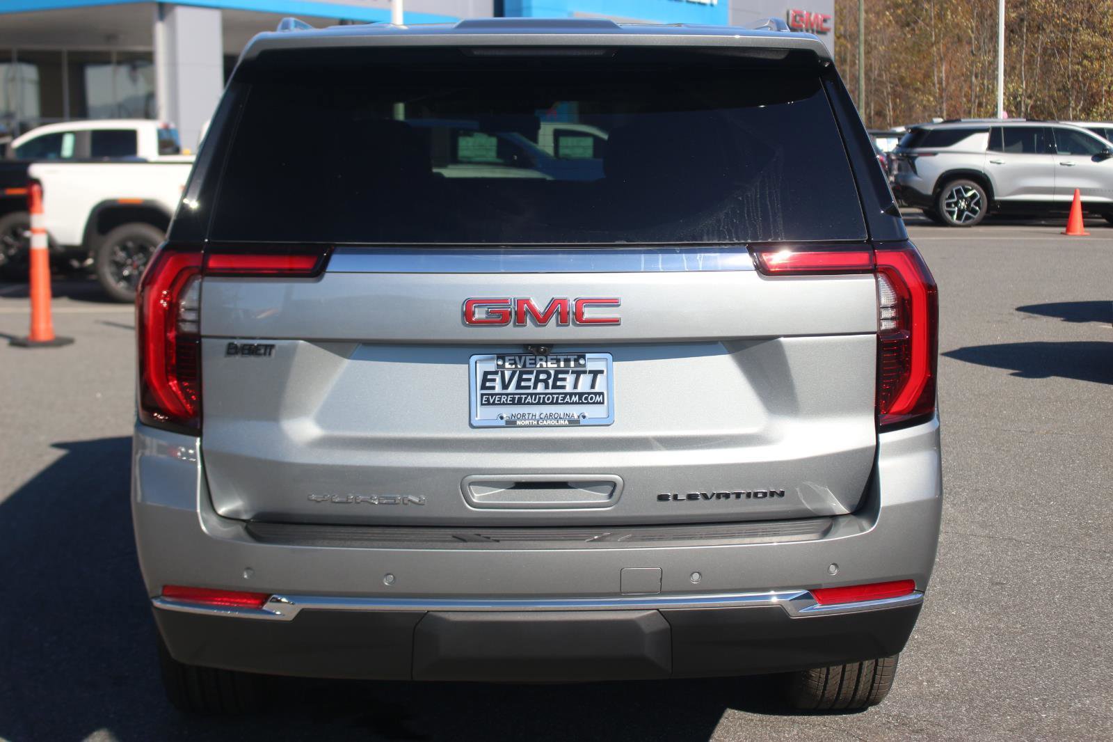 New 2026 GMC Yukon XL Elevation w/ LPO, Floor Liner Package image 6