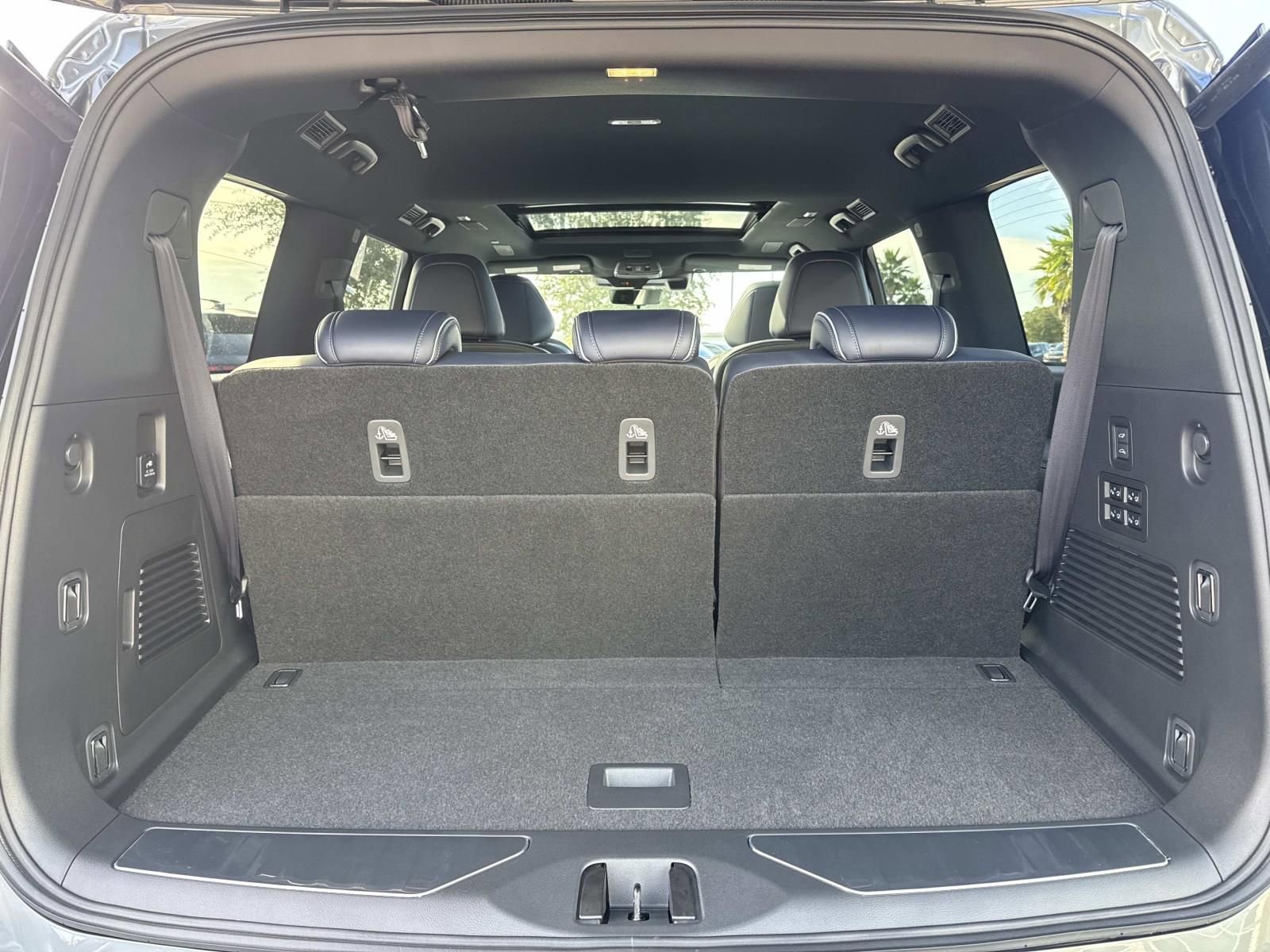 New 2026 INFINITI QX80 4WD w/ Sport Exterior Package image 6