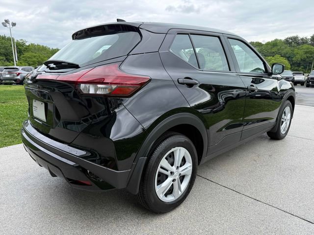 Used 2025 Nissan Kicks Play S FWD image 21
