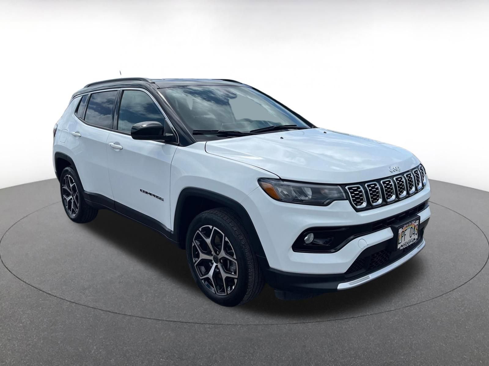 Used 2025 Jeep Compass Limited image 1