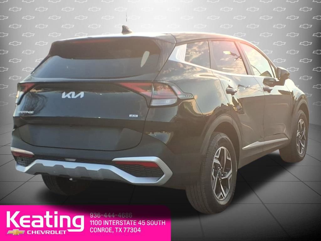 Used 2024 Kia Sportage LX image 6