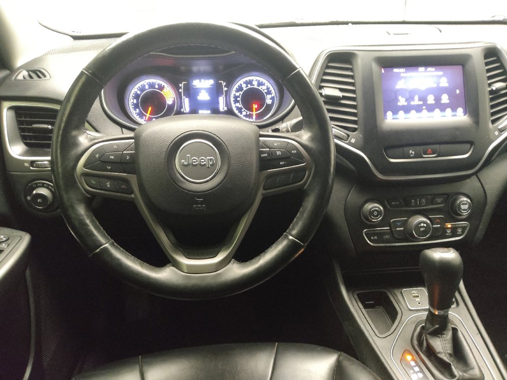 Used 2019 Jeep Cherokee Latitude Plus w/ Cold Weather Group image 22