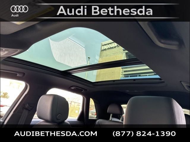 Certified 2025 Audi Q3 2.0T Premium Plus w/ Premium Plus Package image 28