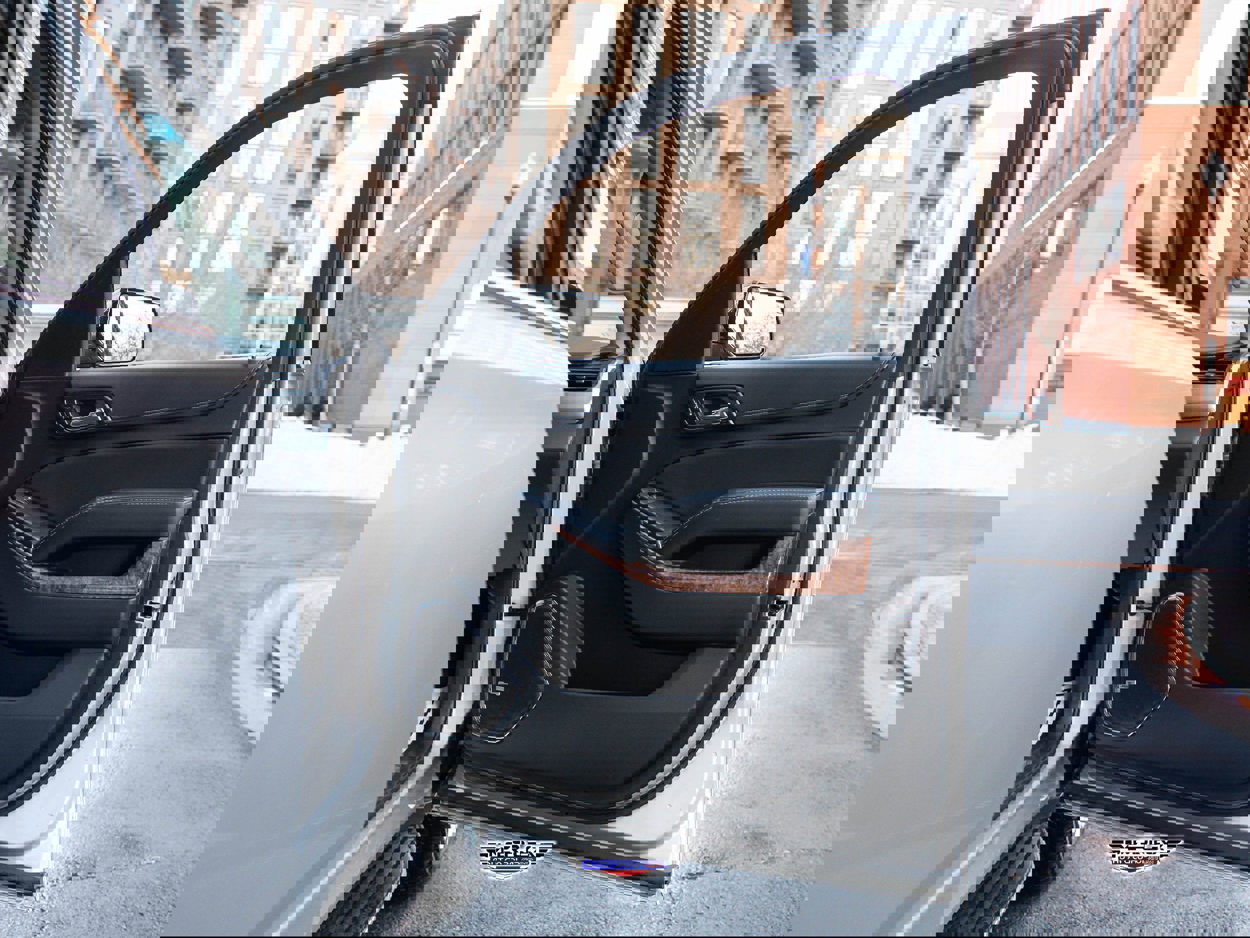 Used 2017 Chevrolet Suburban Premier image 46