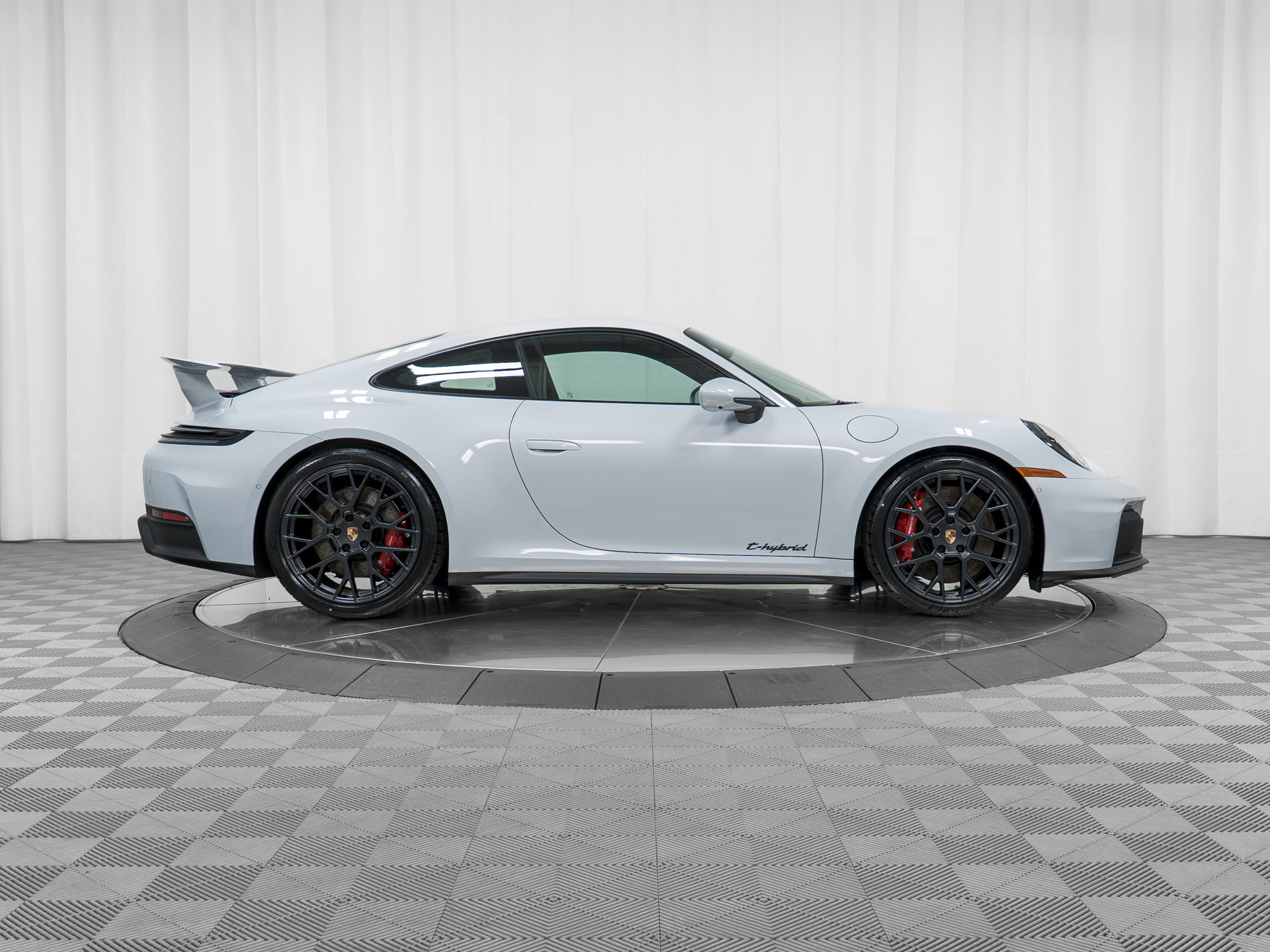 New 2026 Porsche 911 Carrera GTS image 8