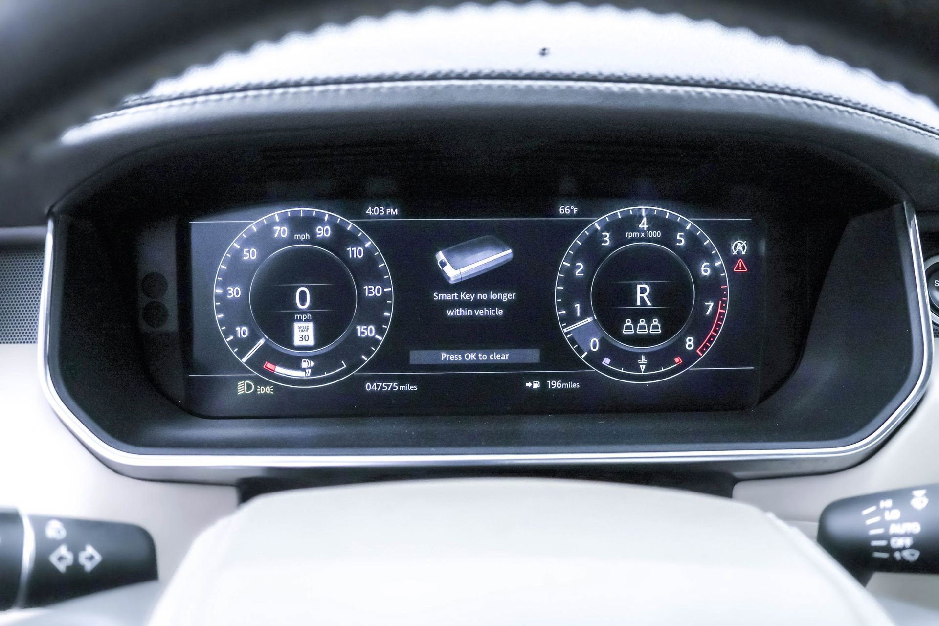 Used 2019 Land Rover Range Rover HSE image 40