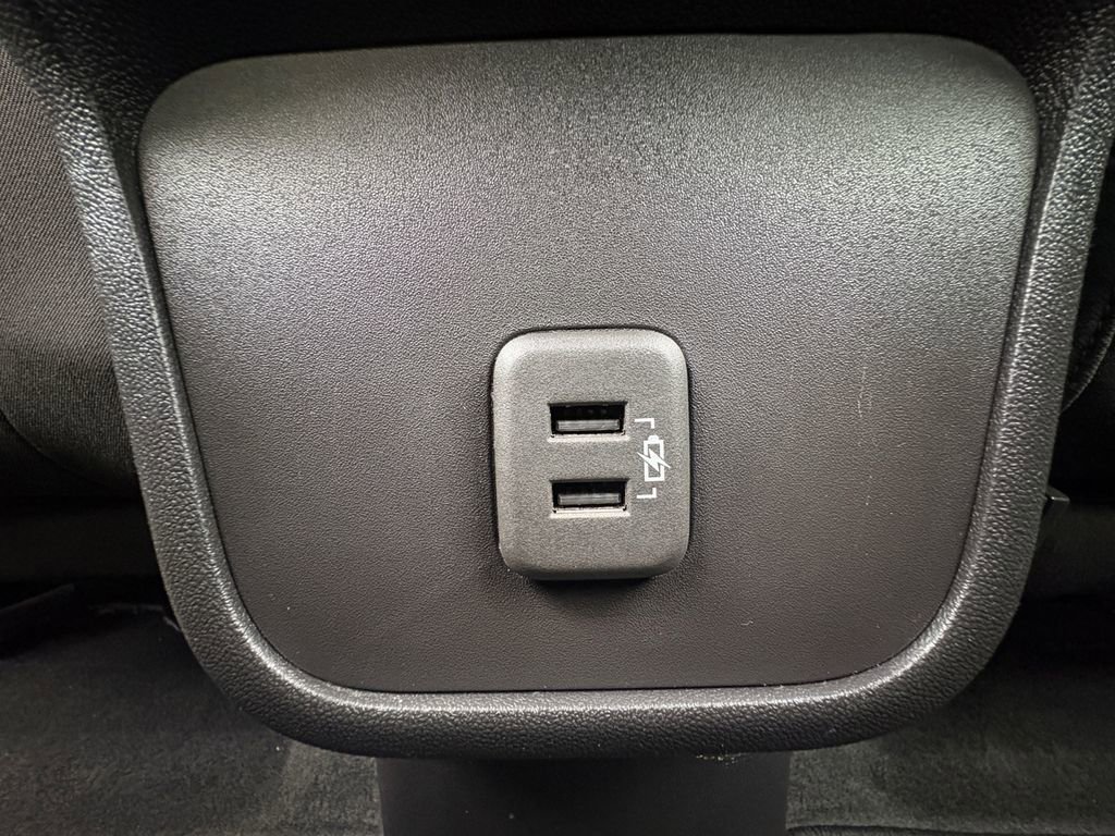 Used 2024 GMC Terrain SLE image 6