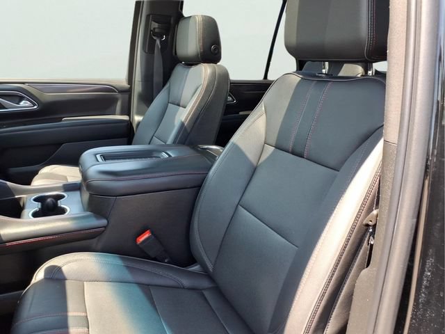Used 2022 Chevrolet Tahoe RST w/ Luxury Package AWD/4WD image 19