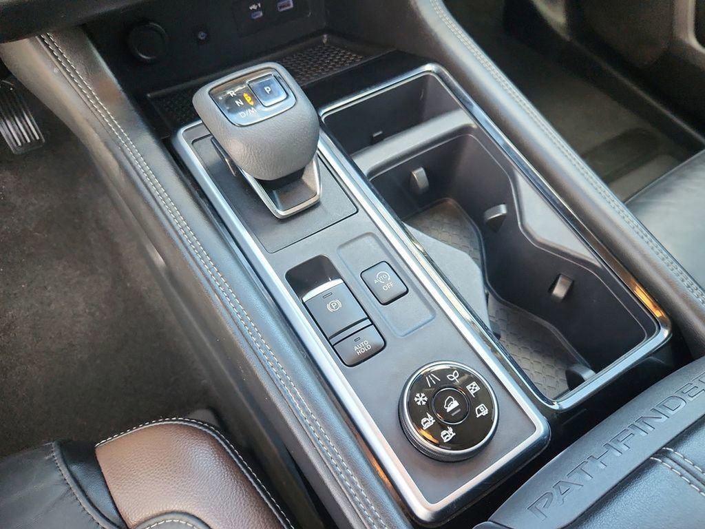 Used 2022 Nissan Pathfinder Platinum w/ Lighting Package (N93) image 26