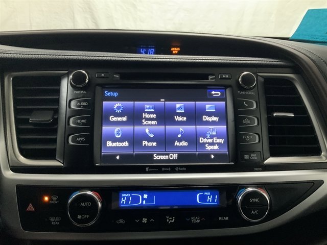 Used 2017 Toyota Highlander XLE AWD/4WD image 34
