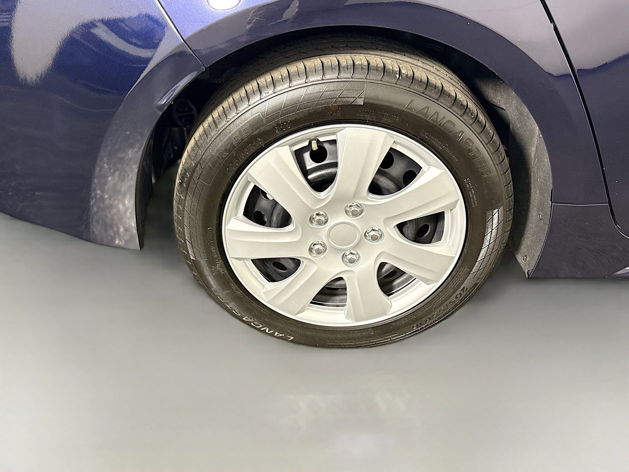 Used 2022 Toyota Corolla LE FWD image 32