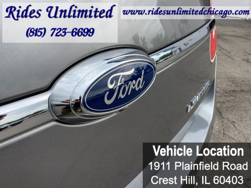 Used 2011 Ford Taurus Limited FWD image 19